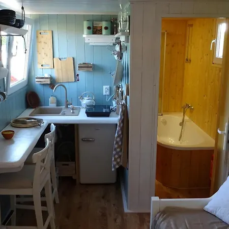 Maringotka Na Hornim Konci Tatil Evi
