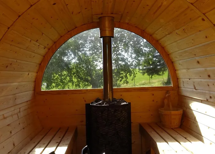 Maringotka Na Hornim Konci Tatil Evi Udavy